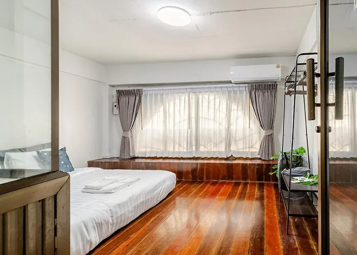 Cozy 5-story House, 2 Mins Walk Bts, Bkk *